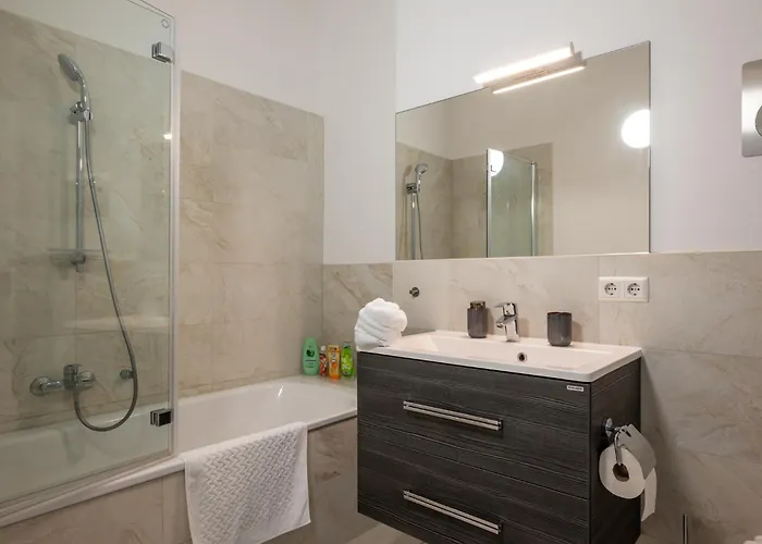 アパート Sweethome - Luxus Pur - Grosse Kueche, Terrasse, Stellplatz, Wifi